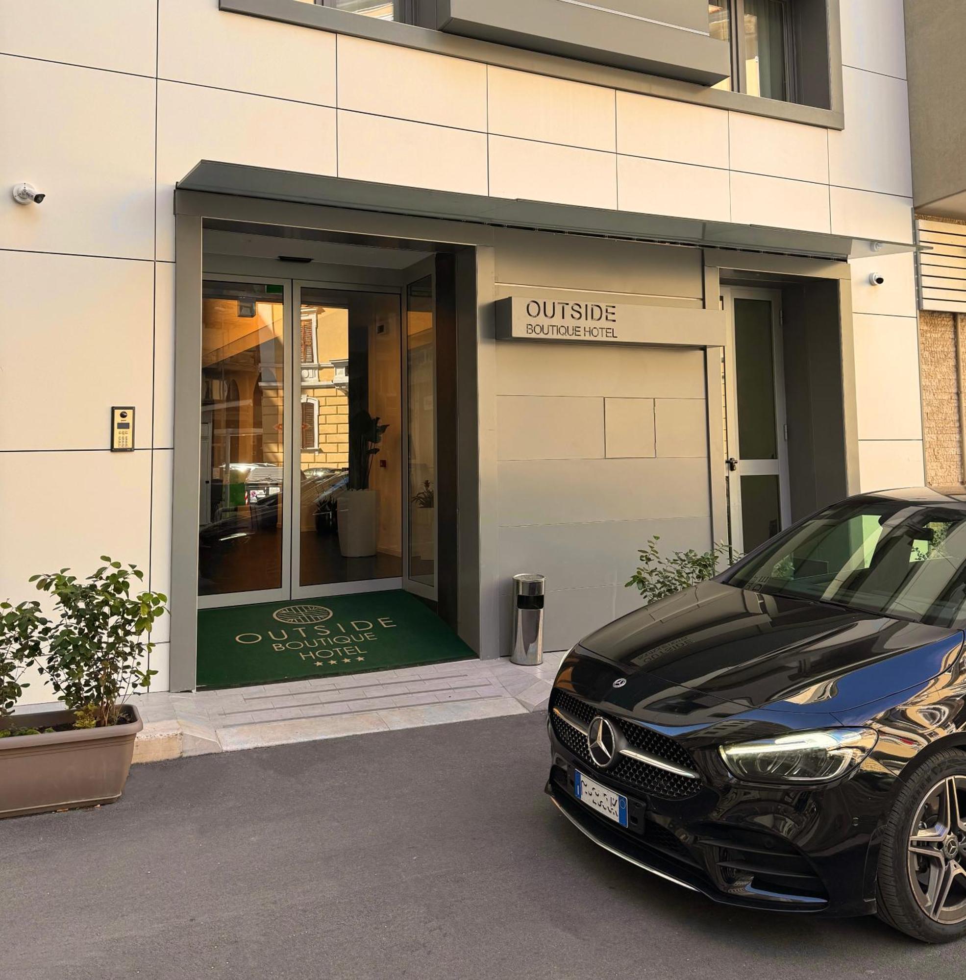 Outside Boutique Hotel Foggia Eksteriør bilde